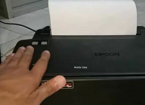 Hidupkan Printer Epson L120