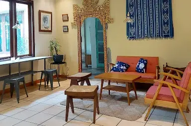 Janjian Cafe & Resto