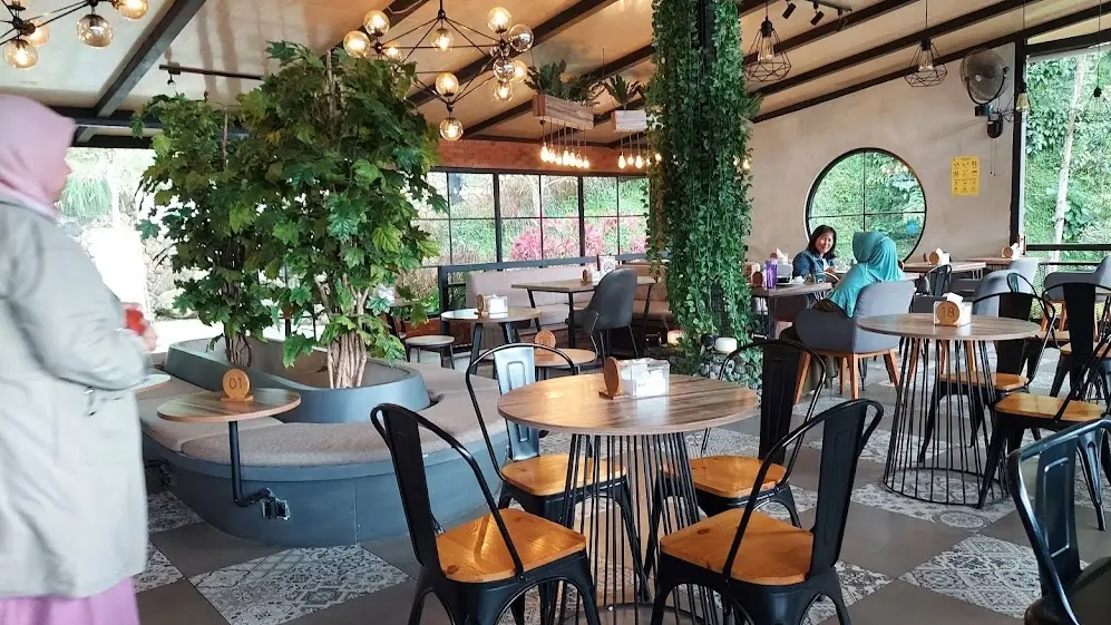Kopi Tubing, Tempat Nongkrong di Bogor untuk Gen Z dan keluarga