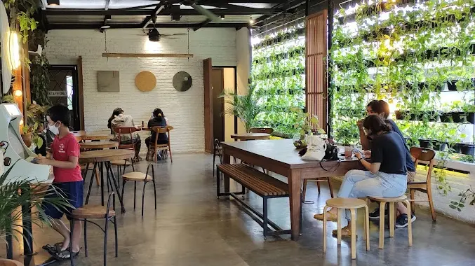 Popolo Coffe, Tempat Nongkrong di Bogor
