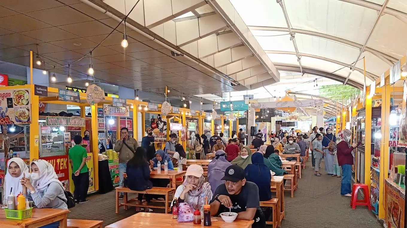 Blok M Square, tempat nongkrong di jakarta yang ada live musicnya