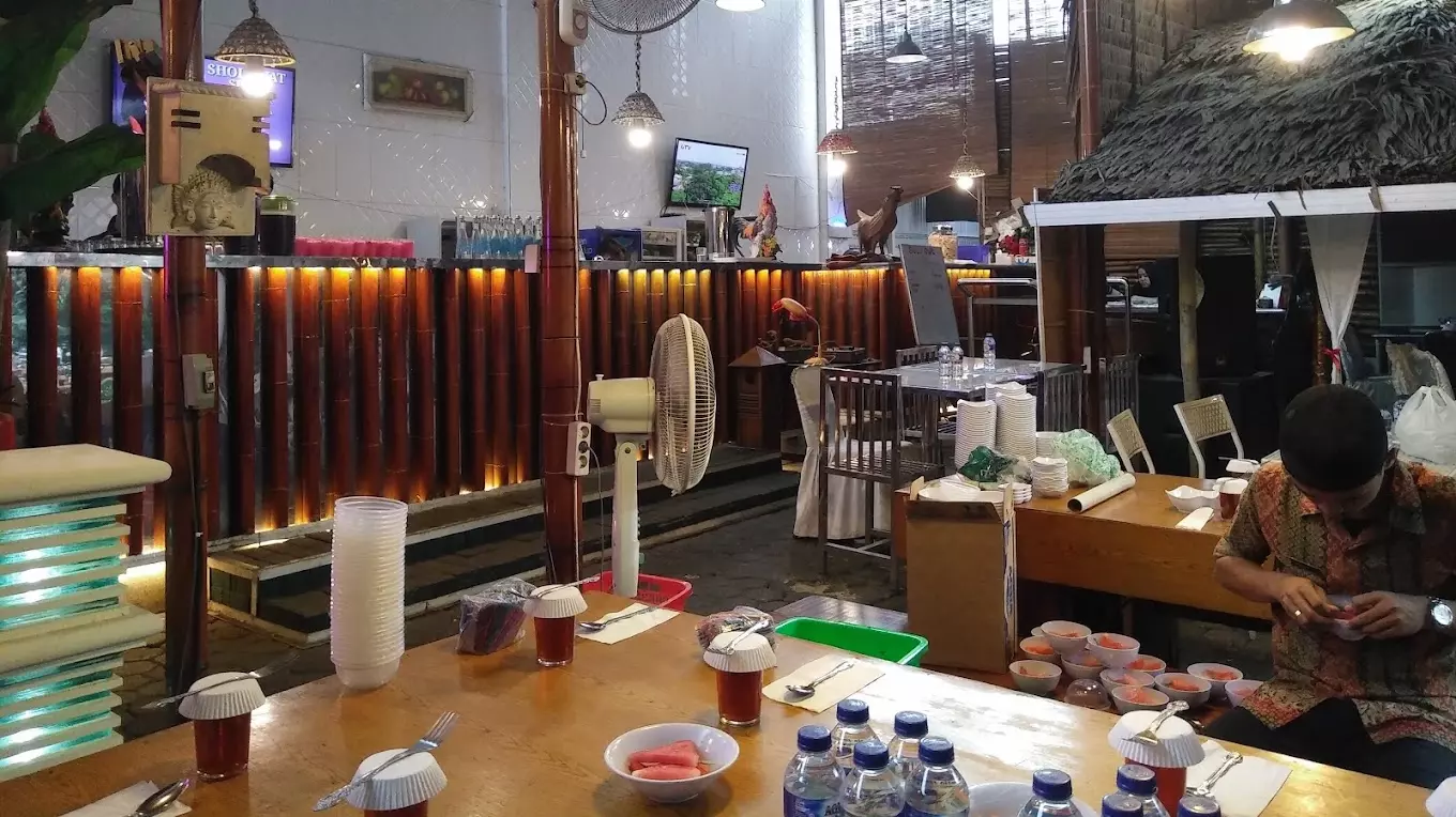 Desadesar Resto & Cafe, Tempat Nongkrong di Medan