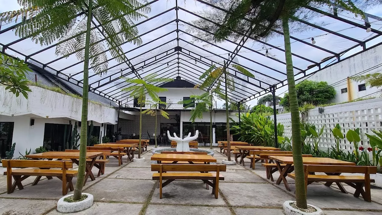 Kini Kitchen, Tempat Nongkrong di Medan