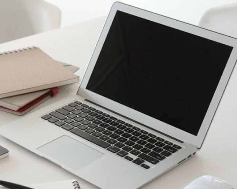 laptop lenovo black screen